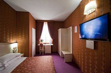 Relais Fontana Di Trevi Hotel
