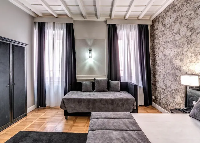 Relais Fontana Di Trevi Hotel